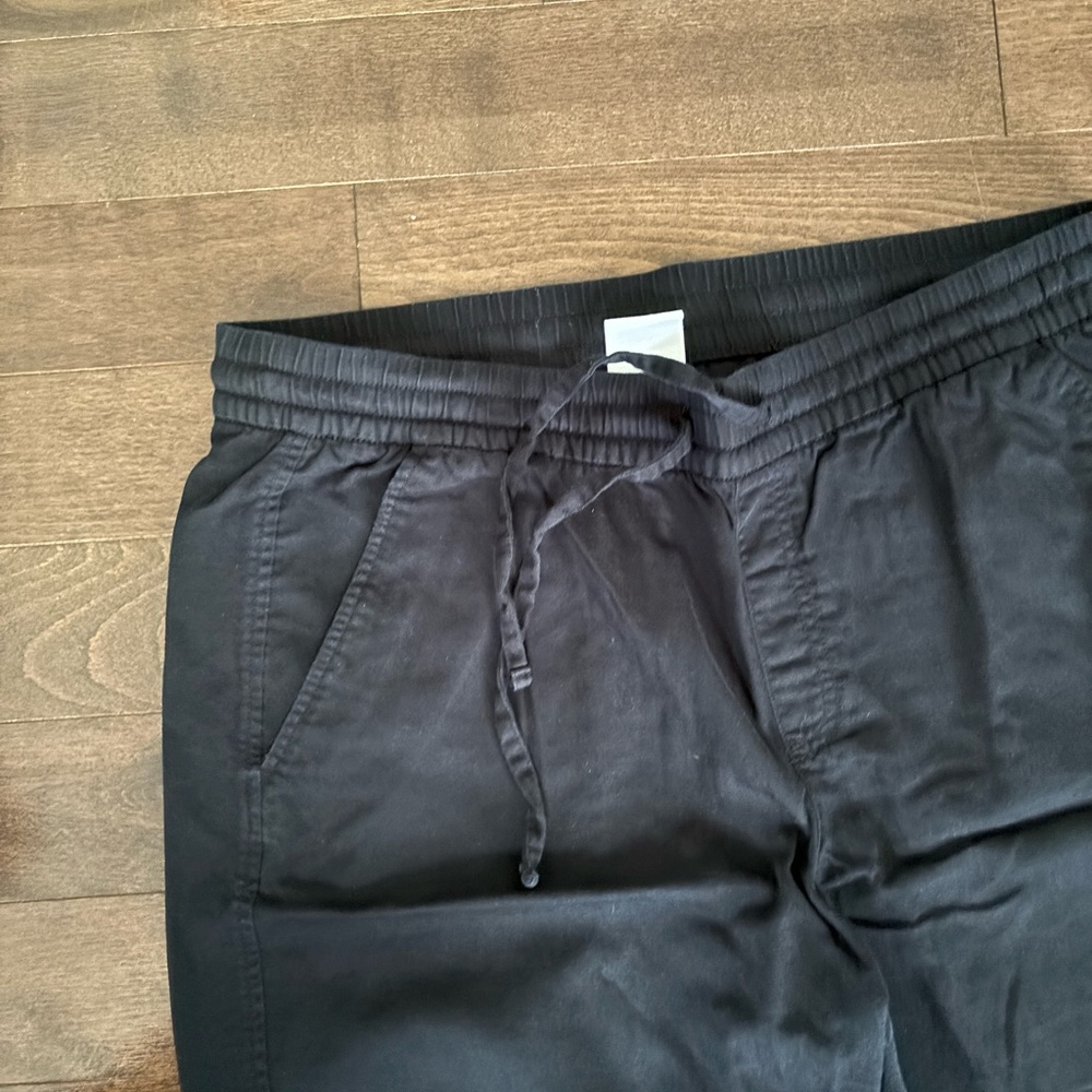 Gap black elastic waist